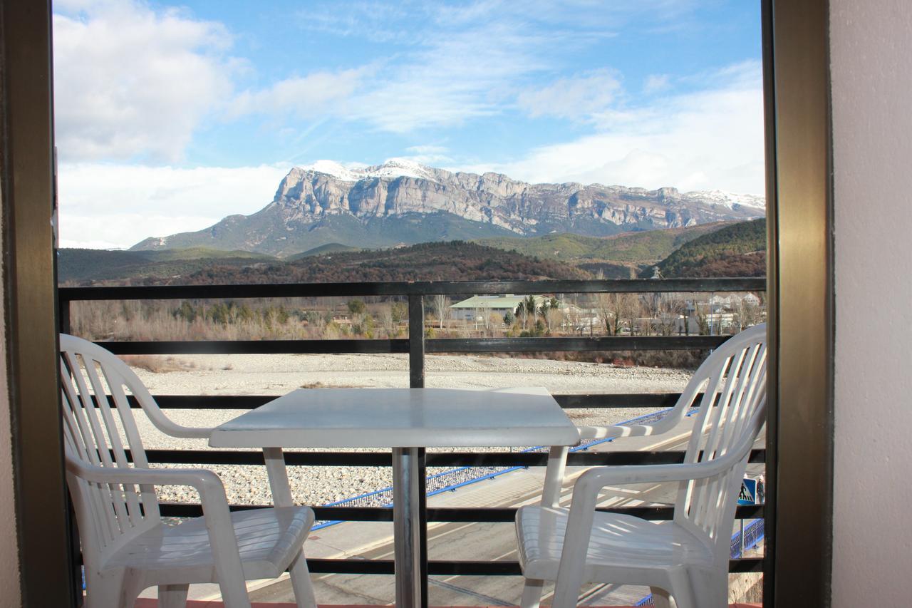 Apartamento Ainsa Pirineo Luaran gambar
